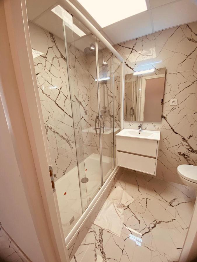 Imperia 2 Apartment Nice Bagian luar foto